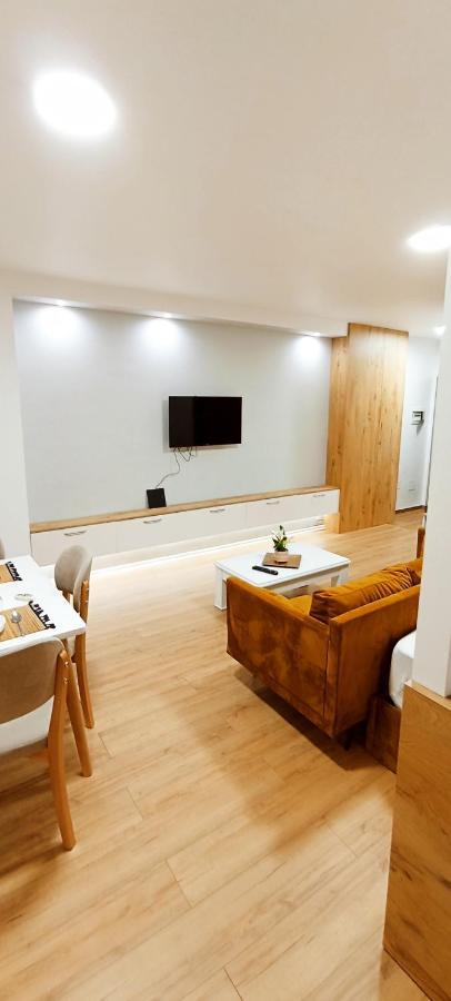 Selvia Apartament تيرانا المظهر الخارجي الصورة